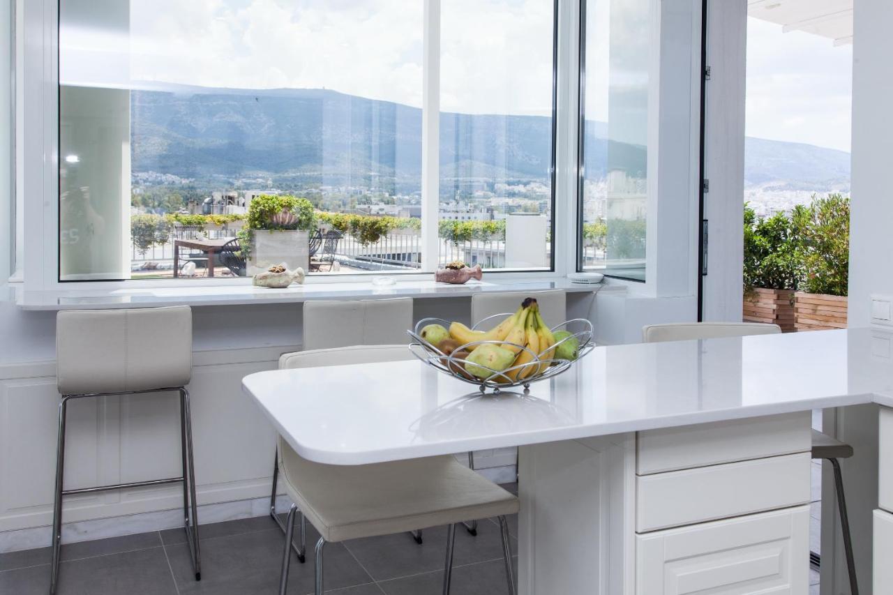 Ferienwohnung Gorgeous Penthouse With Private Jacuzzi And Amazing View! Athen Exterior foto