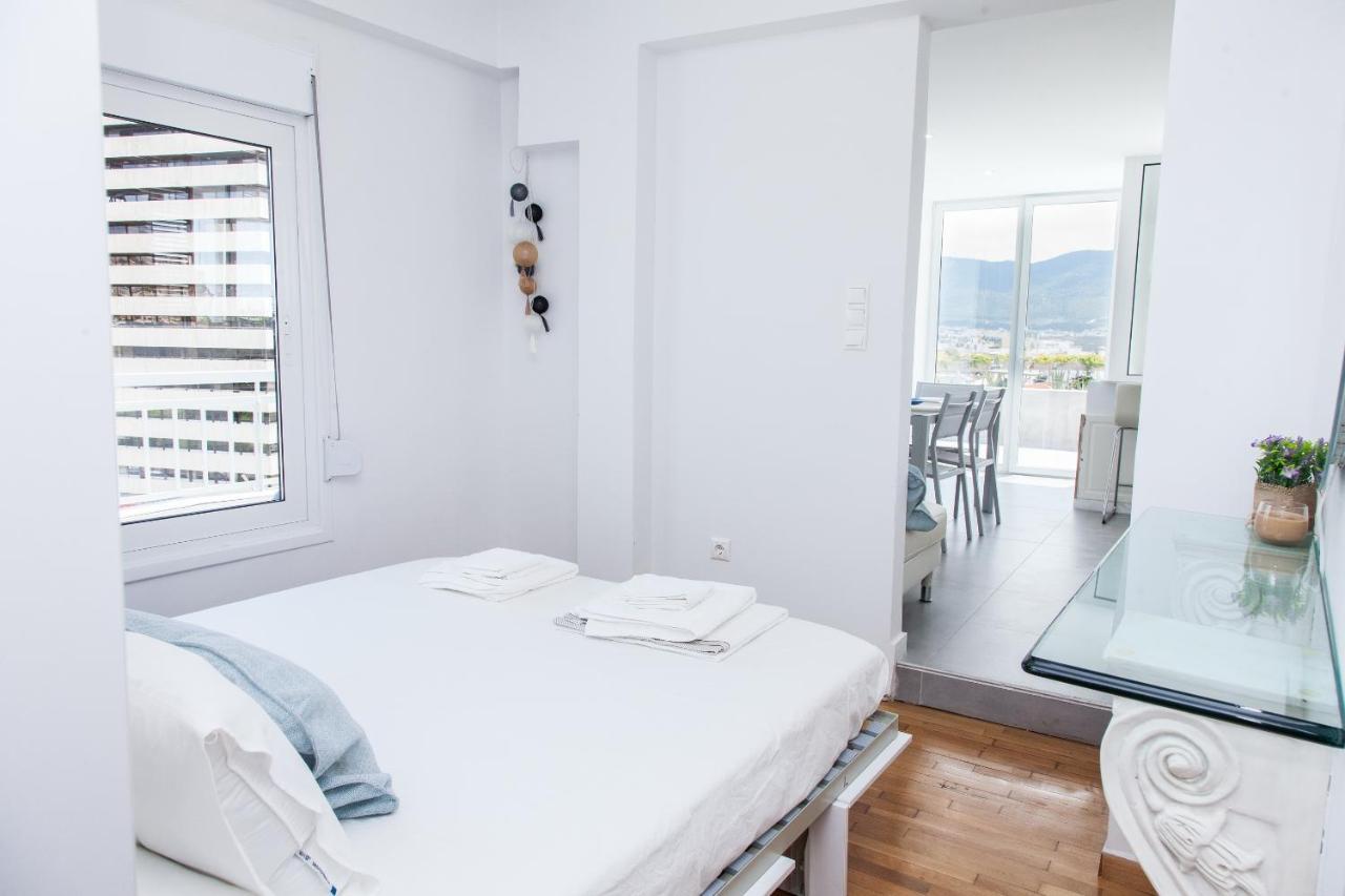 Ferienwohnung Gorgeous Penthouse With Private Jacuzzi And Amazing View! Athen Exterior foto